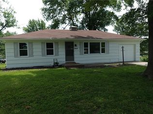 103 NE 67th St, Gladstone, MO 64118