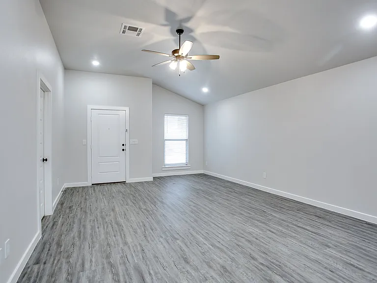 10509 Abbeville Ave — Photo 8