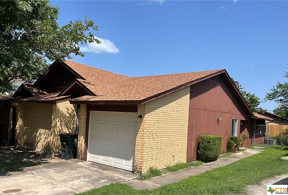 1st image of 1208 Royal Crest Dr