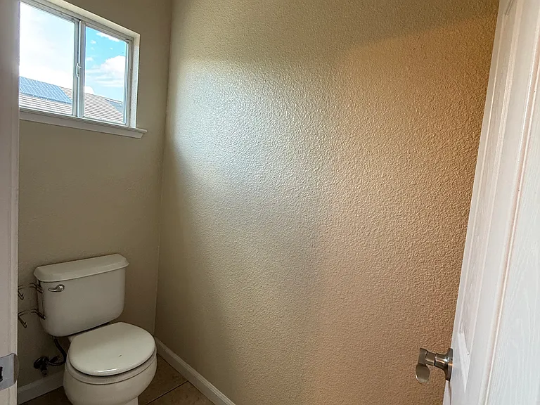 314 N Cypress Ave — Photo 17