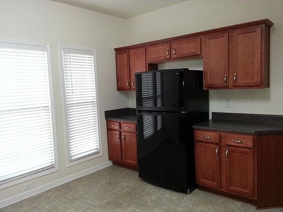 Ice Maker & Refrigerator