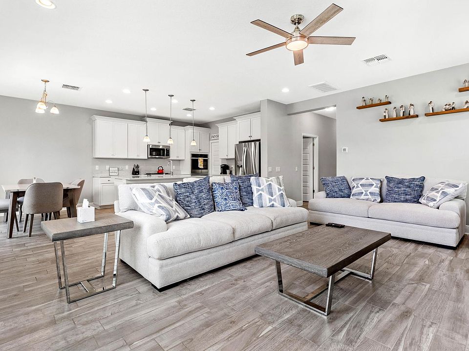 2nd image of 3856 Villamore Ln