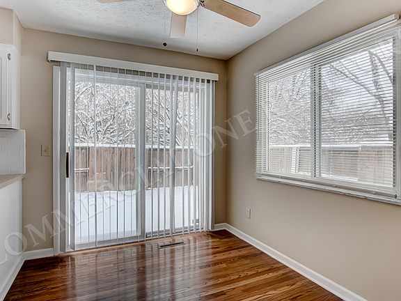 3rd image of 3240 Noreen Dr