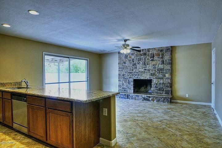 2nd image of 2514 S Terrace Rd