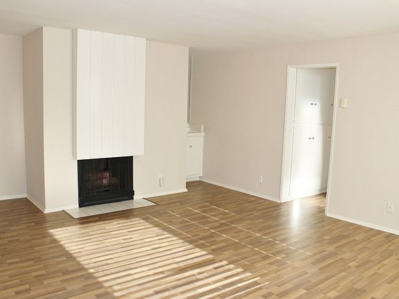2nd image of 11838 Goshen Ave APT 9