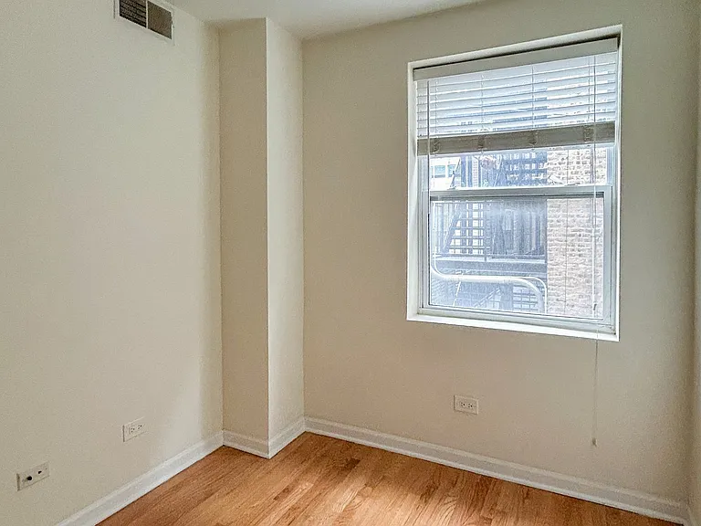 2520 W. Leland — Photo 11