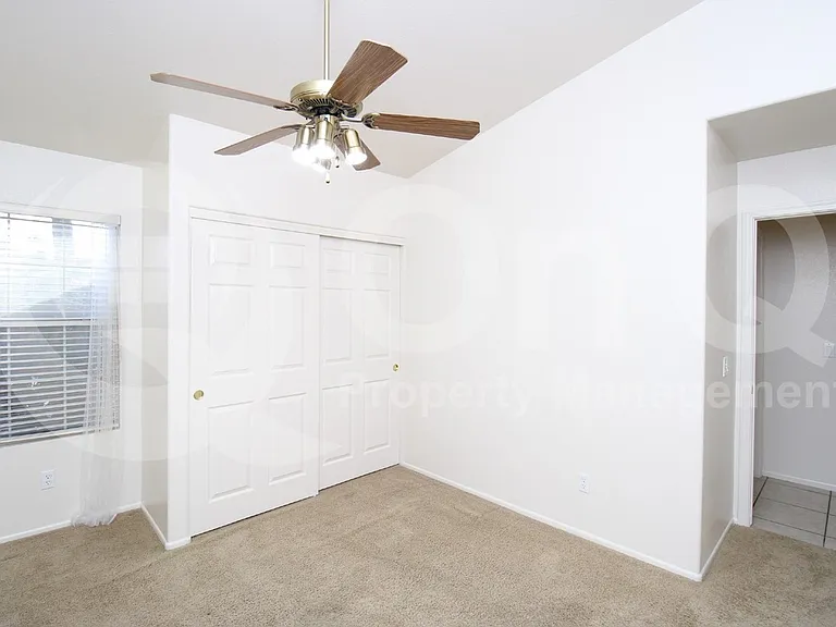 4522 E Muriel Dr — Photo 12