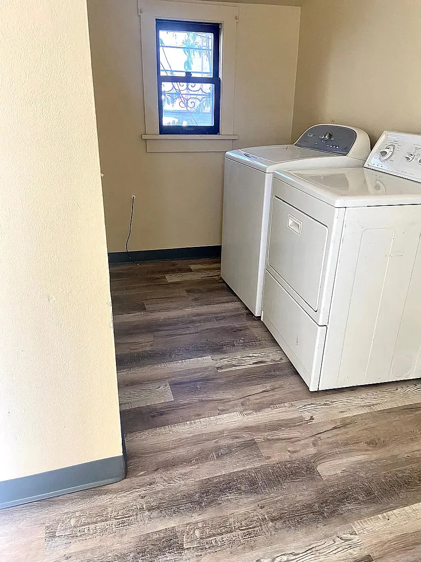 2 bed, 700 sqft, $1,700 — Photo 2