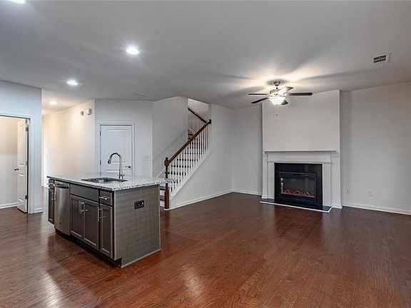 4th image of 5272 Mill Way