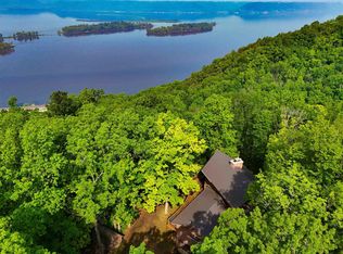 20675 Deer Island View Rd, Eastman, WI 54626