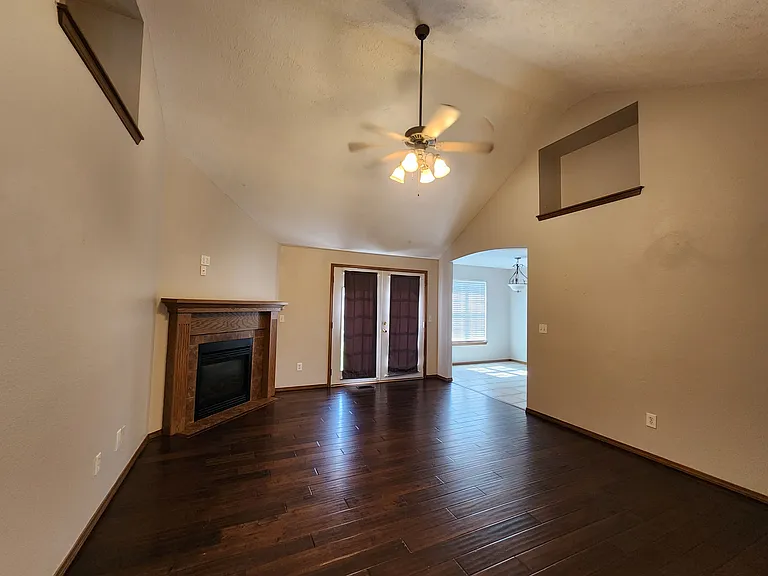 3445 S Brunswick Ave — Photo 8