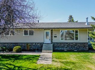 210 S 100th St W, Raymond, AB T0K 2S0