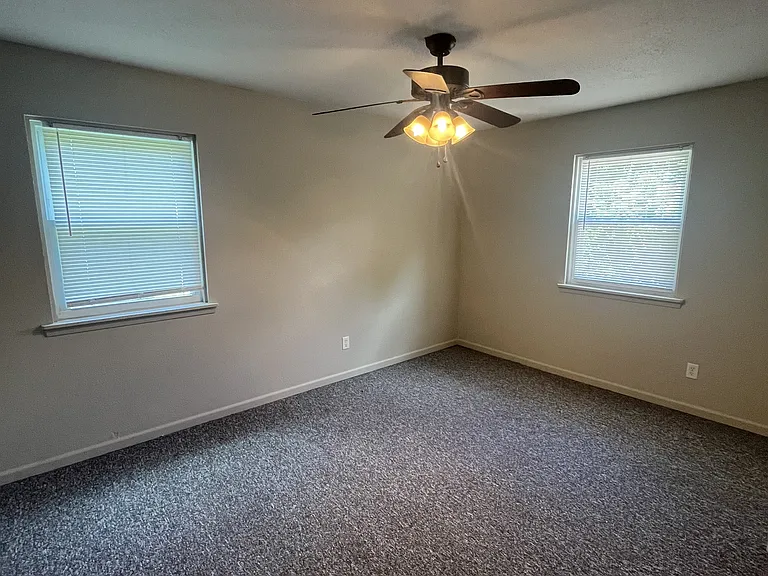 415 Grover St #7 — Photo 11