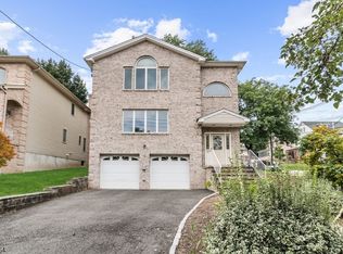 137 Jefferson St, Wood Ridge, NJ 07075