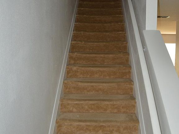 3rd image of 761 Cresting Oak Cir