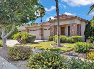 8820 W Glenn Dr, Glendale, AZ 85303