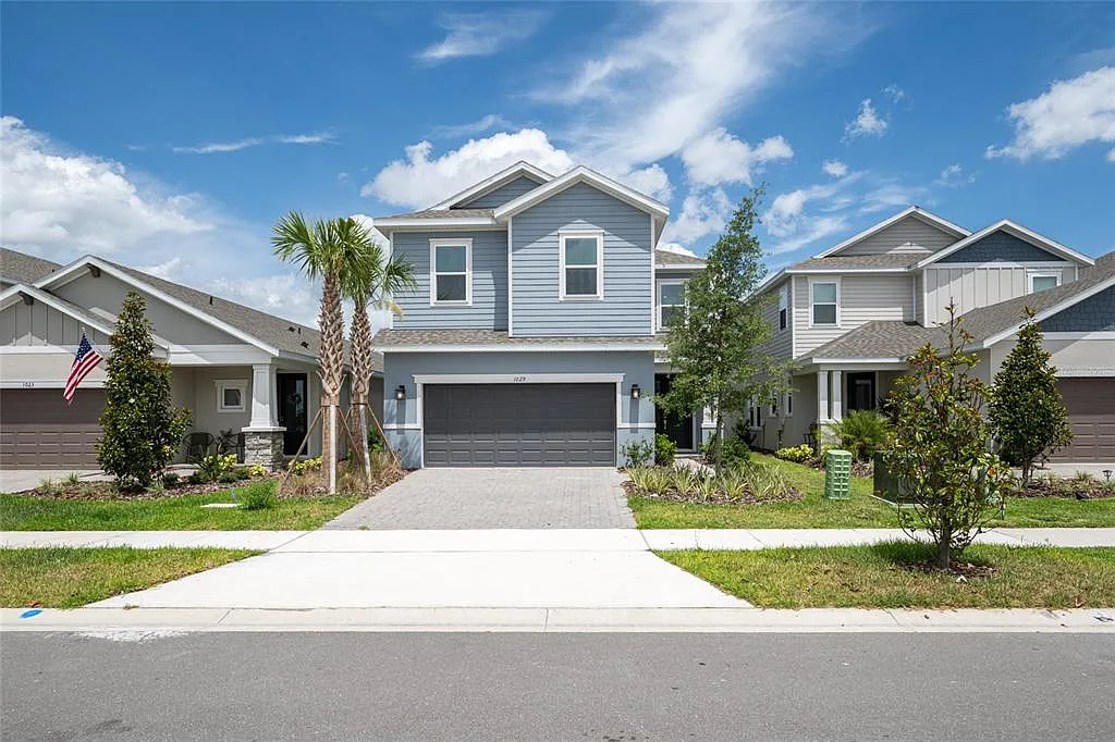 4 bed, 2.5 bath, 2197 sqft, $2,795 — Photo 1