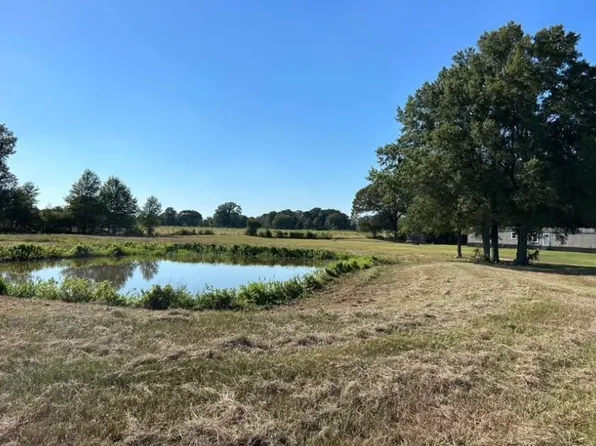 206 Waco St, Avery, TX 75554