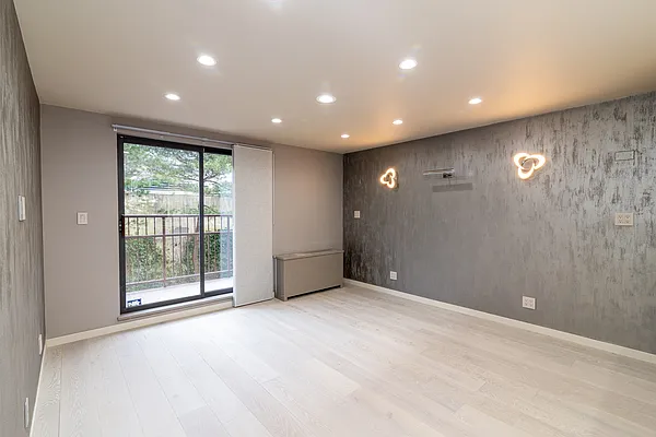 Rented by SERHANT. | media 19