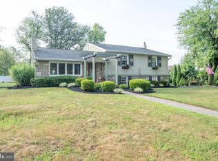 119 Fairhill Dr, Churchville, PA 18966