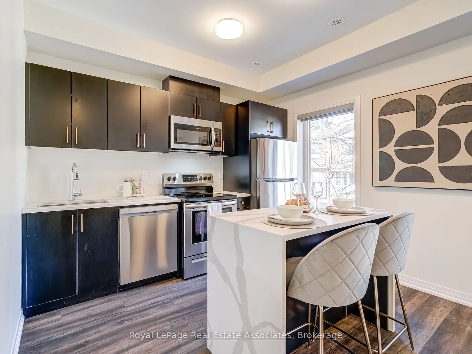 2 bed, $2,900 — Photo 4