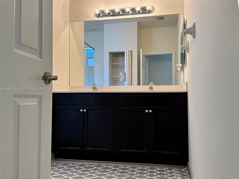 11424 SW 252nd St — Photo 40