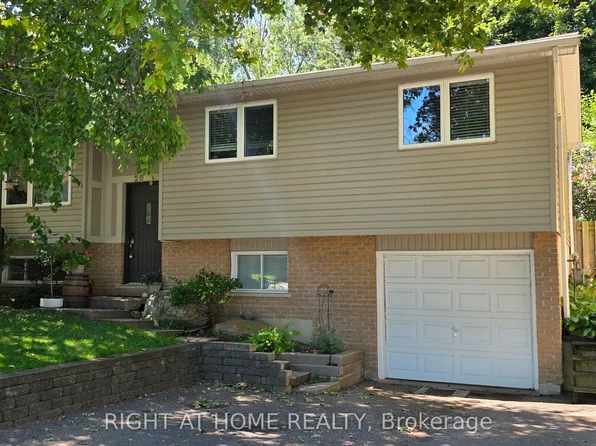 266 Gunn Ave, Cambridge, ON N3C 3E5