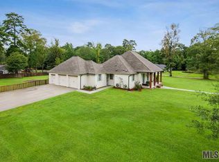 28311 Magnolia Dr, Walker, LA 70785