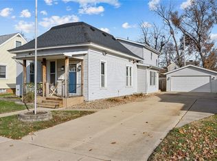 969 8th St, Marion, IA 52302