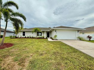 1042 SW Cairo Ave, Port Saint Lucie, FL 34953