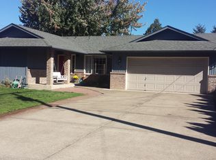 1017 Kintzley Ave, Springfield, OR 97478