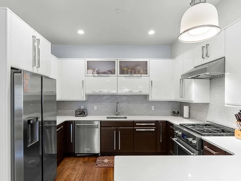 1471 Beacon St #Penthouse 10 — Photo 13