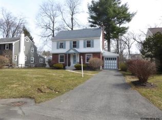1544 Keyes Ave, Niskayuna, NY 12309