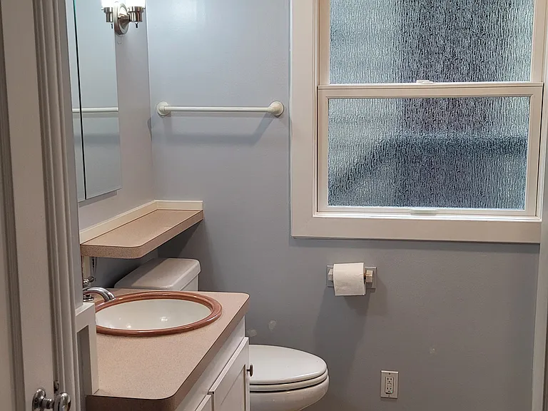 4224 Wallingford Ave N — Photo 28