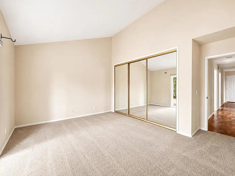 726 Santa Rufina Dr — Photo 20