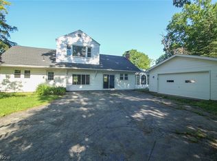 4113 Burgett Rd, Canfield, OH 44406