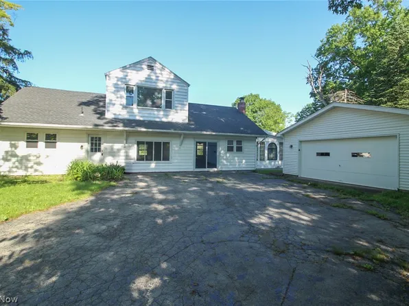 4113 Burgett Rd, Canfield, OH 44406