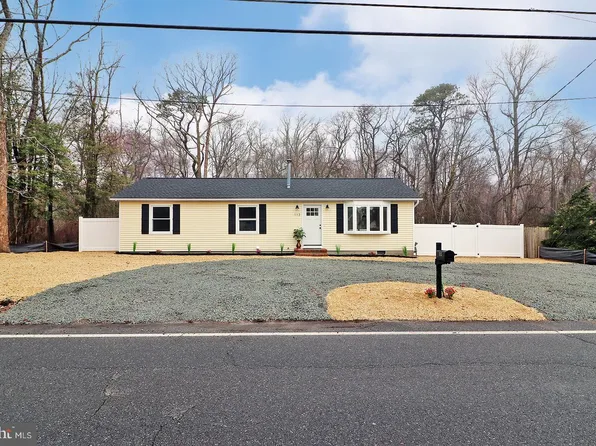 113 Lighthouse Dr, Waretown, NJ 08758