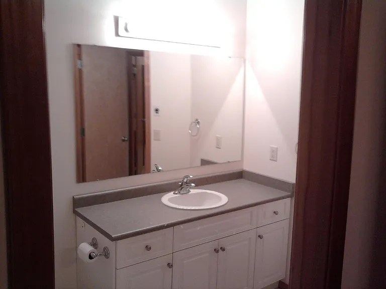 Bottom bathroom
