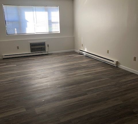 4th image of 14 B Mayberry Dr #4