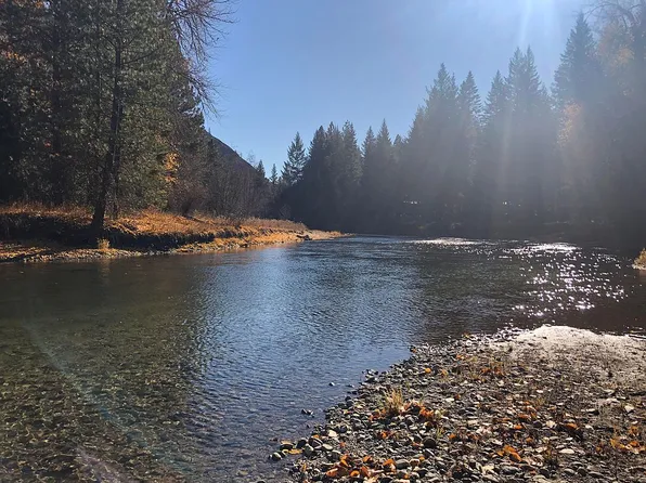 15775 Coyote Falls Rd, Entiat, WA 98822