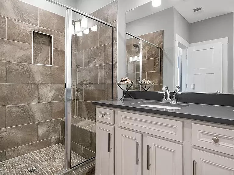 1536 Shallons Ct — Photo 2