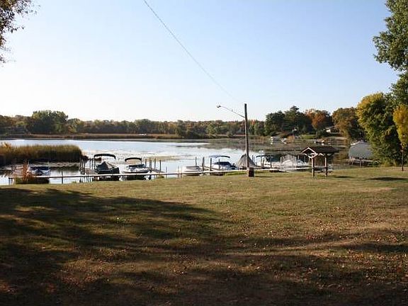 City Boat Docks Nearby