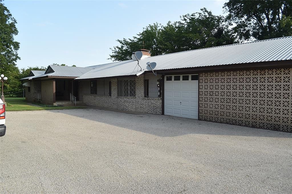 845 Millsap Hwy Mineral Wells Tx 76067 Mls 14437064 Zillow
