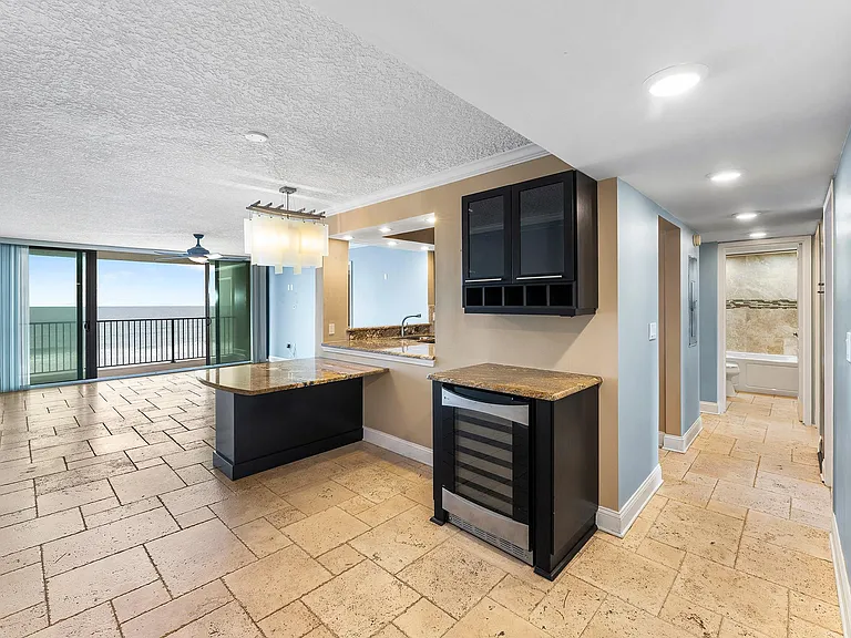 2200 Ocean Dr S #4D — Photo 19