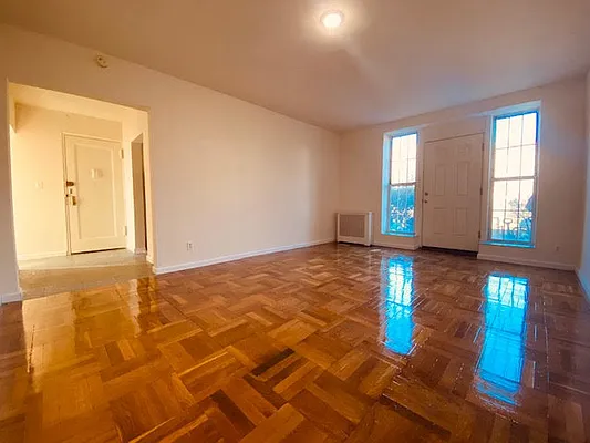 Rented by Silverstein Collection LLC  | media 9