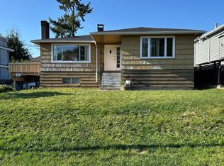 6921 Winch St, Burnaby, BC V5B2L7