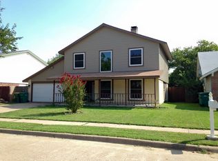 816 Foxwood Pl, Lewisville, TX 75067
