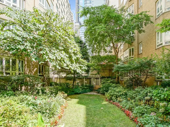 333 West 57th Street image 8 of 9