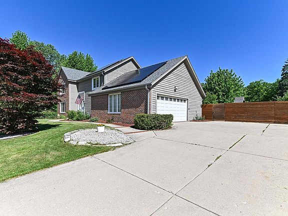 3rd image of 3418 Ridgeline DRIVE